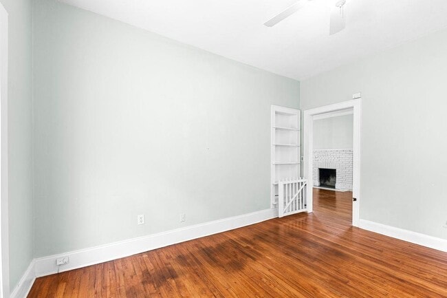 Building Photo - 351 N 8th St