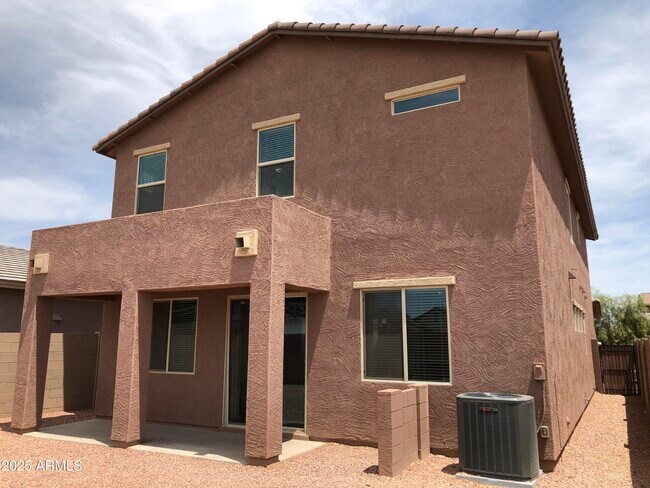 Building Photo - 226 N 199th Dr