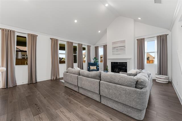Building Photo - 1045 Bleriot Dr