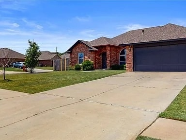 Building Photo - 1409 Spoonwood Rd