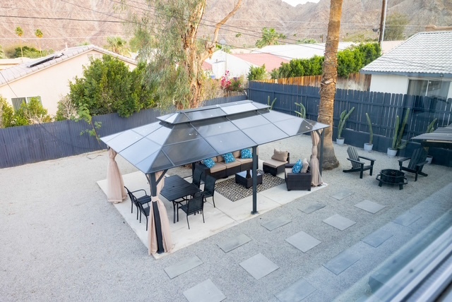 Building Photo - 53130 Avenida Mendoza