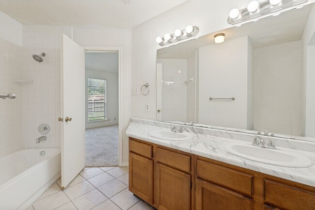 Building Photo - 7803 Forest Ranch