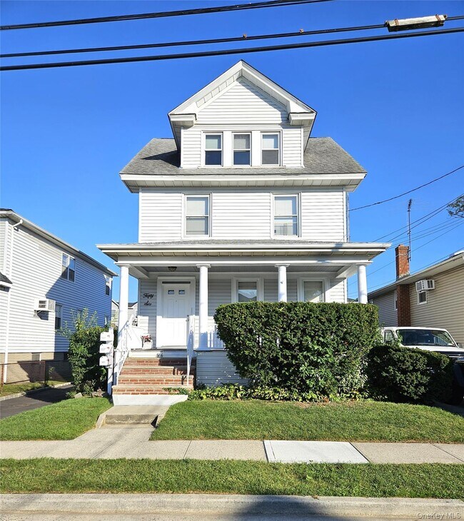 Building Photo - 56 4th Ave