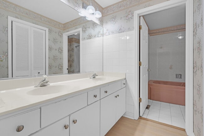 Building Photo - 7910 Belle Rive Ct