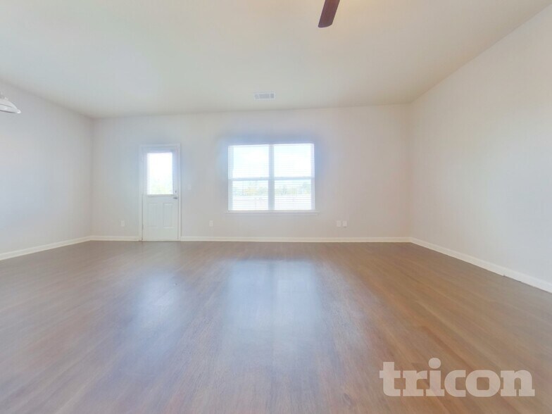 Building Photo - 116 Cypress Point