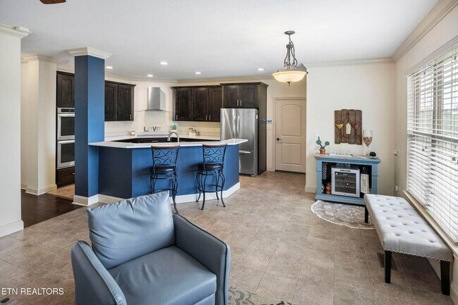 Building Photo - Luxury 5 Bedroom West Knox Home