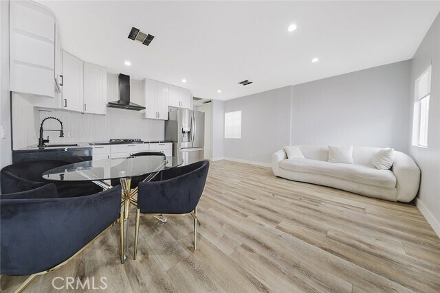 Building Photo - 8440 Costello Ave