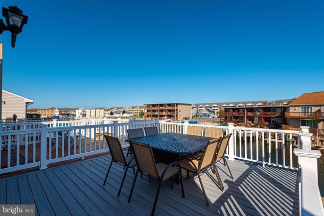 Building Photo - 148 Captains Quarters Rd