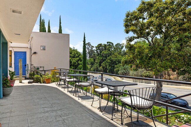 Building Photo - 840 Hilgard Ave