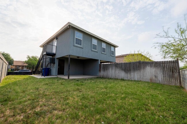 Building Photo - 214 Allen Dr