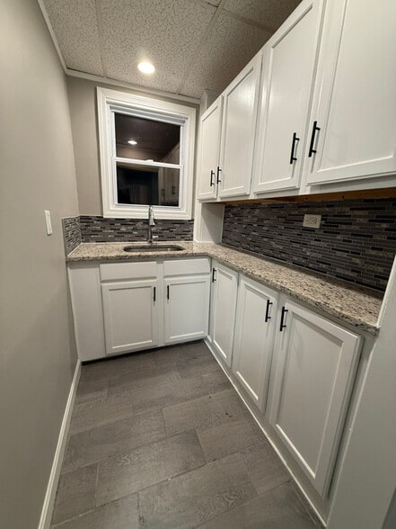 Building Photo - 603 County St