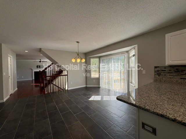 Building Photo - 1041 Flora Lake Ct