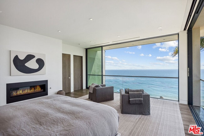 Building Photo - 31824 Seafield Dr