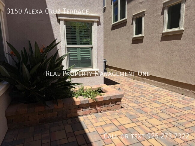 Building Photo - 3150 Alexa Cruz Terrace