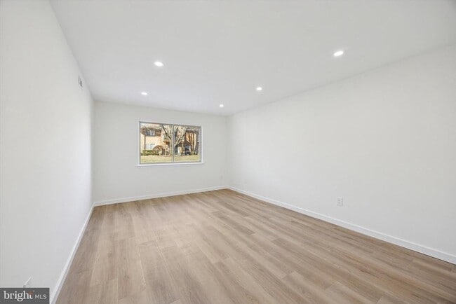 Building Photo - 507 Bradley Ct