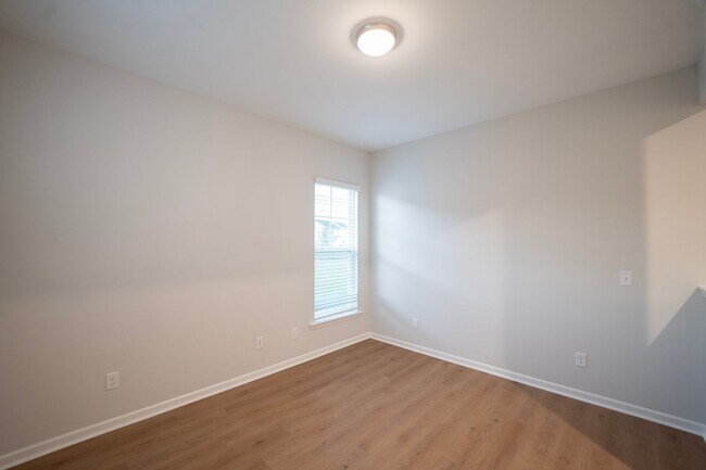 Building Photo - Coming Available!