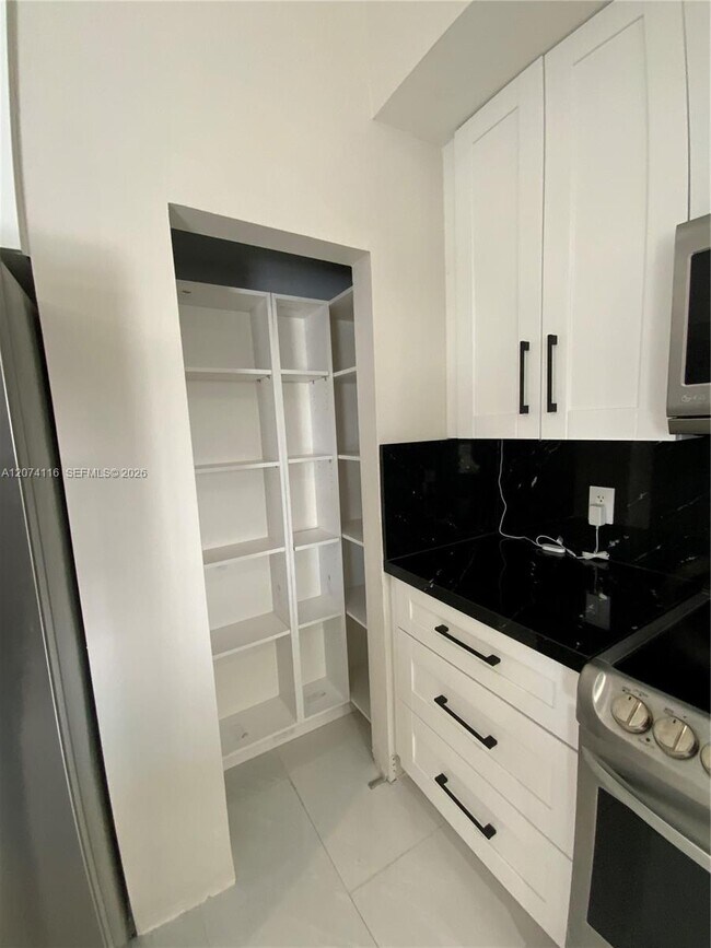 Building Photo - 30162 SW 159th Ave