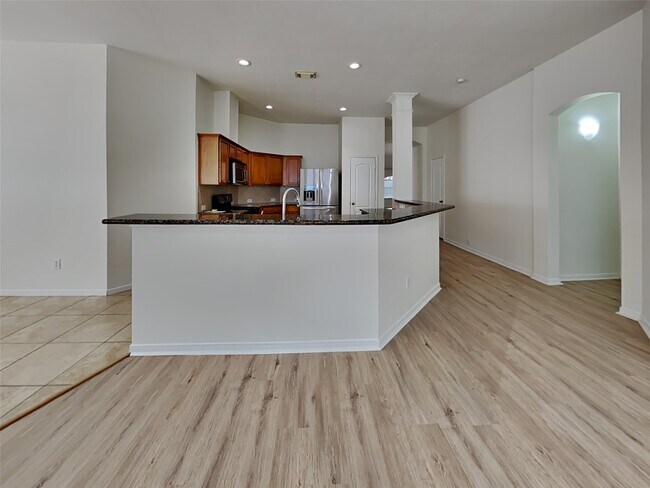 Building Photo - 19215 Mustang Pointe Ln