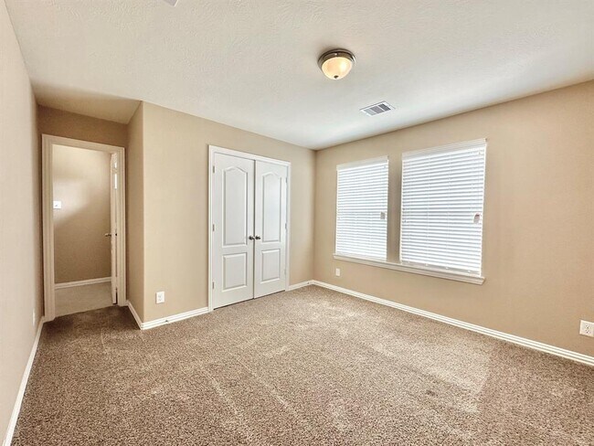 Building Photo - 1422 Laura Hills Ln