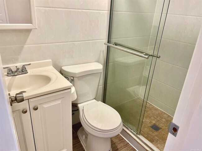 Building Photo - 150-39 21st Ave