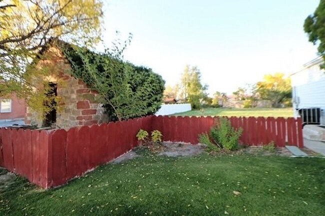 Building Photo - Conveniently Located HOUSE in Spanish Fork!