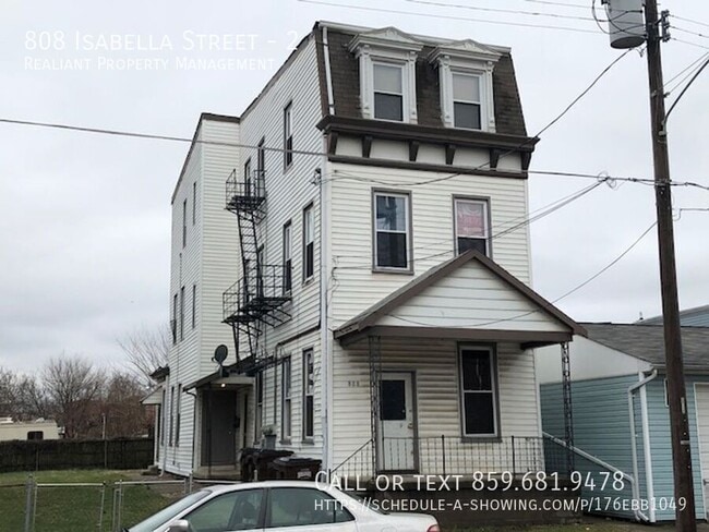 Building Photo - 808 Isabella St
