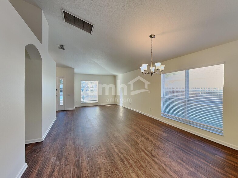 Building Photo - 13244 Early Run Ln