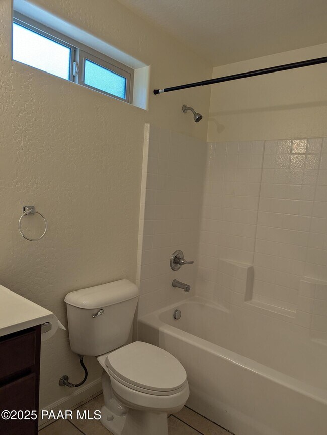 Building Photo - 4781 N Lone Cactus Dr