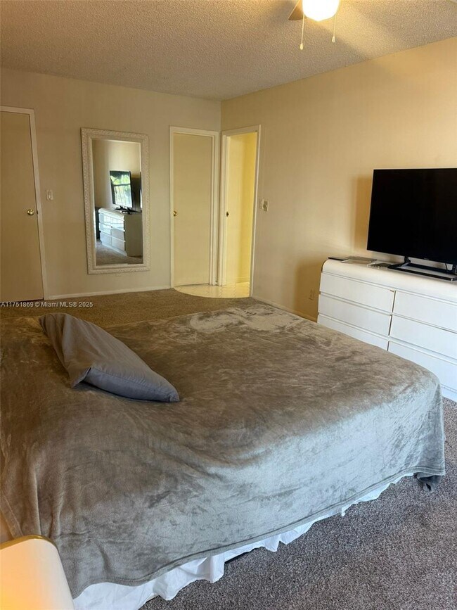 Building Photo - 501 Three Islands Boulevard