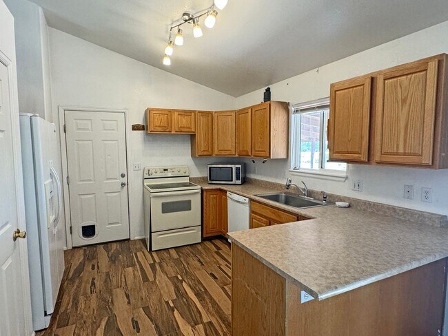 Building Photo - Move-In Special! FREE 50" TV for Qualified Tenants!