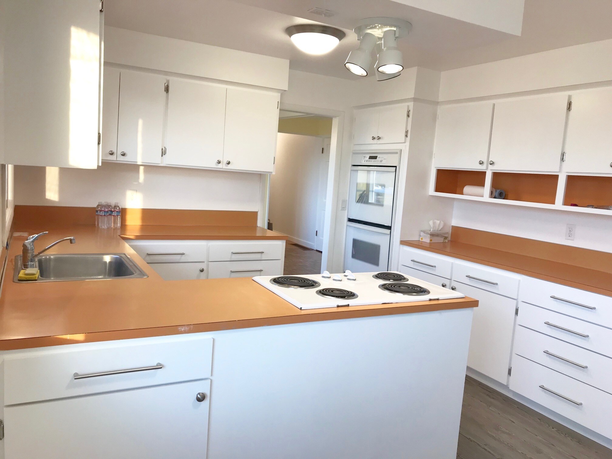 Kitchen - 12815 NE Fremont St