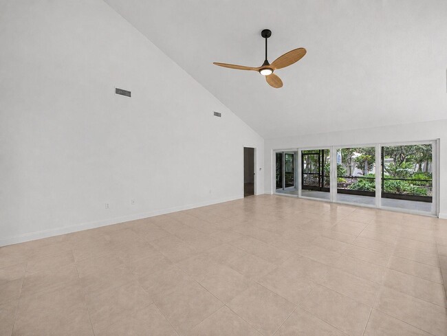 Building Photo - 303 Leeward Dr