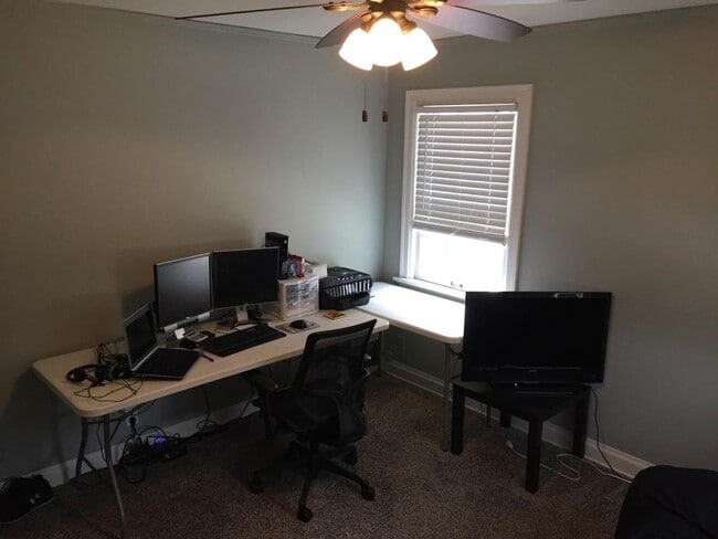 Building Photo - 6004 W Wells St