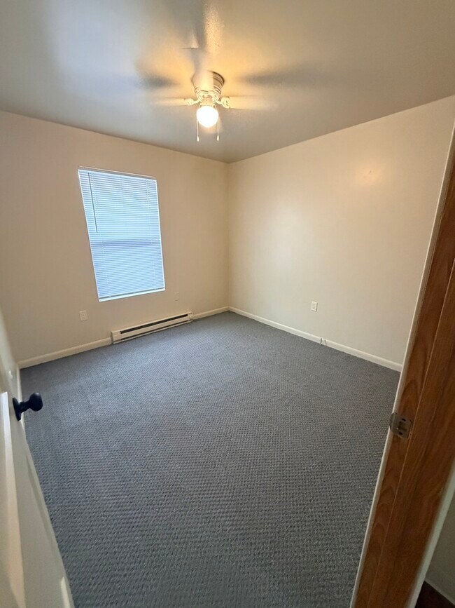 Building Photo - 25731 W Bridge St