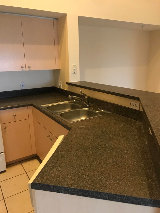 Building Photo - 4180 San Marino Blvd