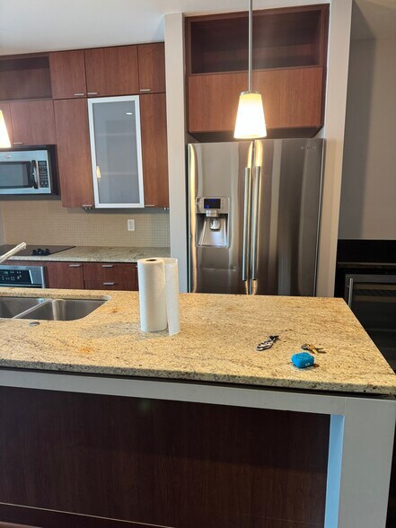 Building Photo - 912 Channelside Dr