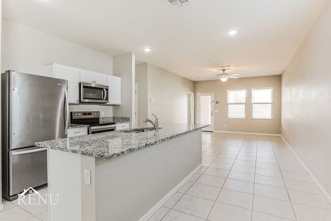 Building Photo - 35271 W San Capistrano Ave