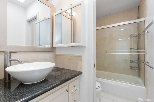 Building Photo - 444 Francisco St