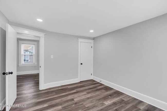 Building Photo - 209 Atkins Ave