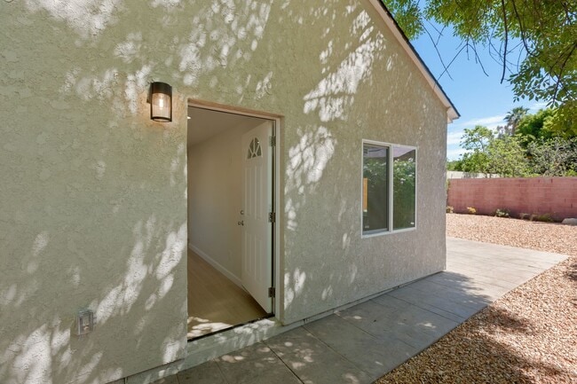 Building Photo - 7916 Etiwanda Ave