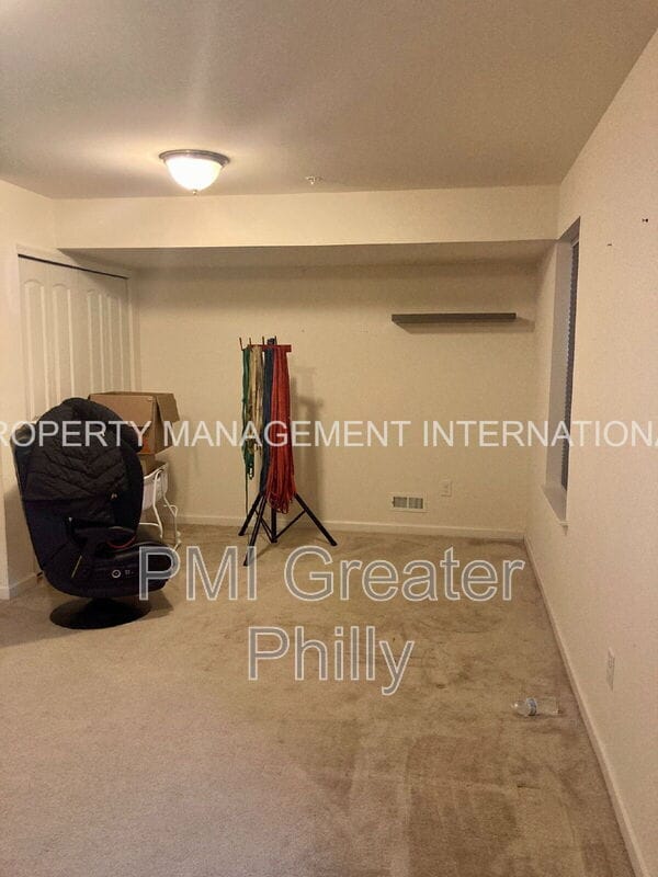 Building Photo - 106 Mercer Ct