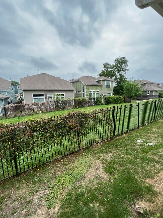 Building Photo - 2301 Capulet St