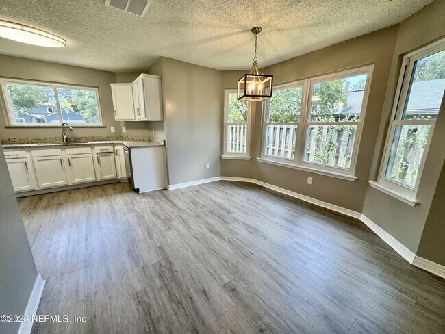 Building Photo - 3625 Lumberjack Way
