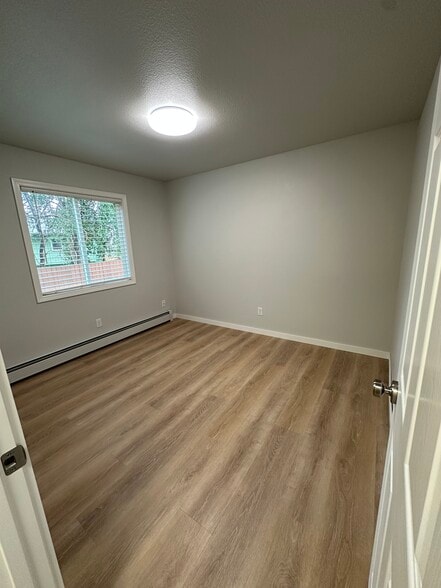 Bedroom 1 - 1350 Balfour dr