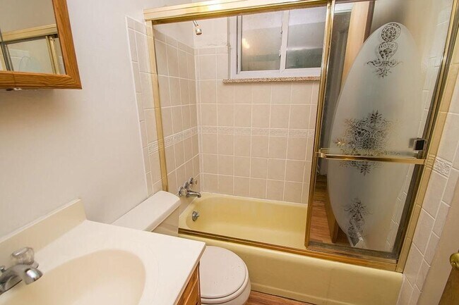 Building Photo - 390 S 36th St