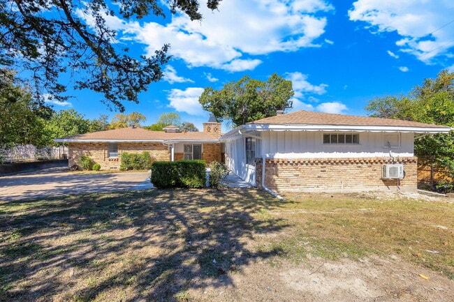 Building Photo - Beautiful Single-Story Home for Rent in Da...