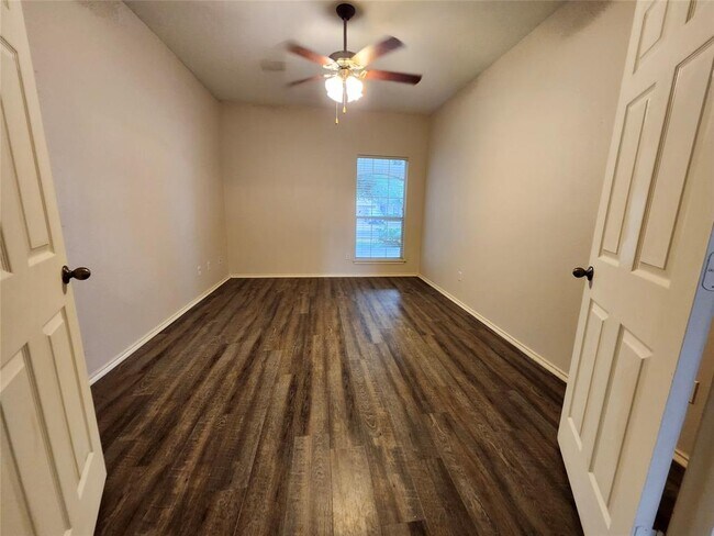 Building Photo - 3229 Corrigan Ln