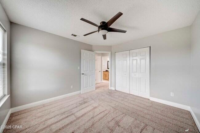 Building Photo - 6301 Lake Joanna Cir