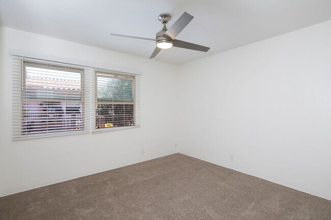 Building Photo - Beautiful 2 Bedroom in La Jolla Village wi...
