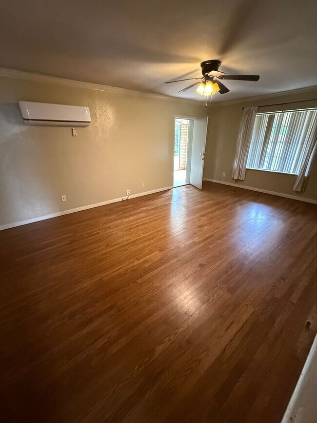 Building Photo - Welcome to this charming Tudor-Styled home in the heart of Fort Worth!